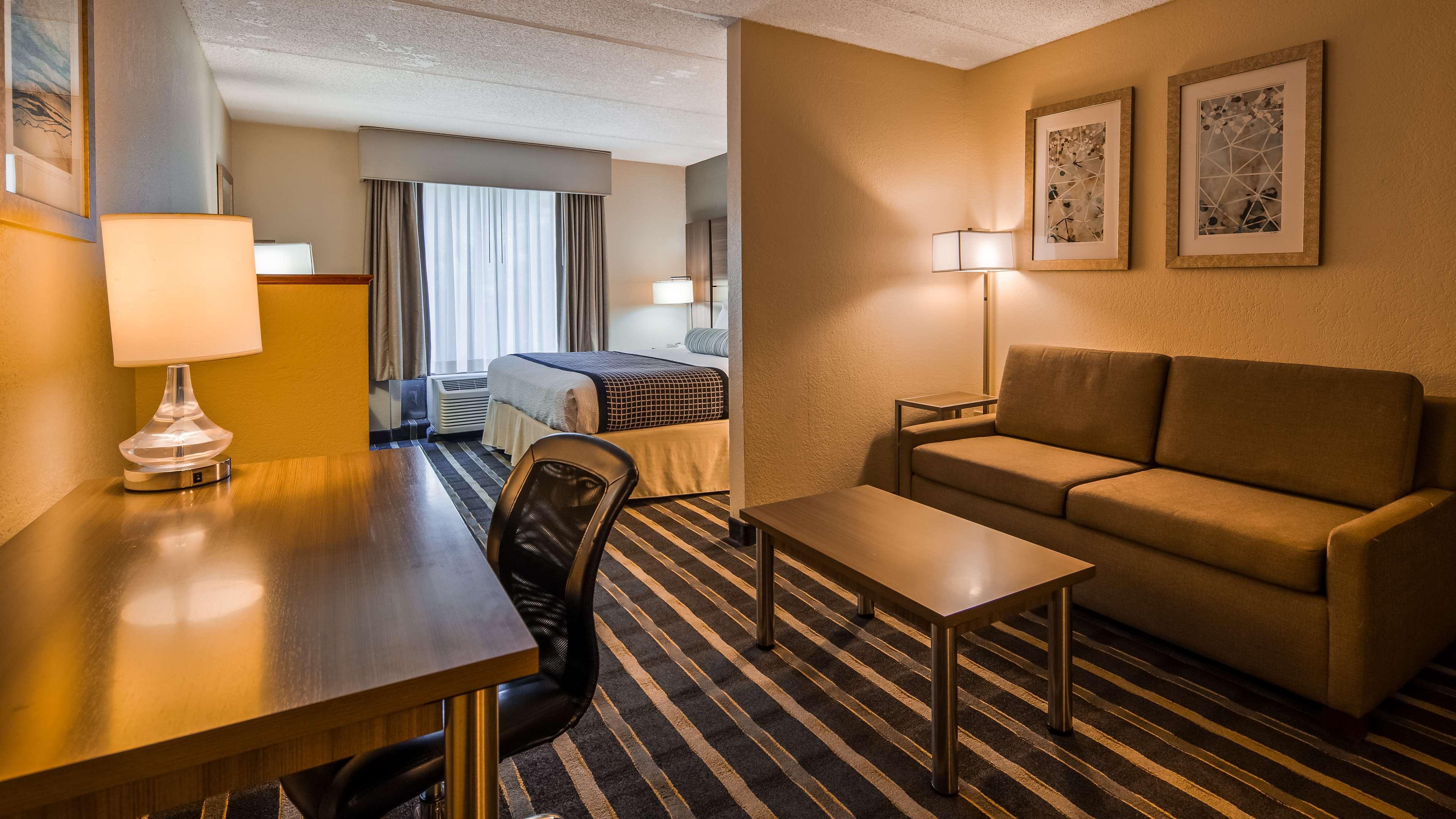 SKY POINT HOTEL & SUITES - ATLANTA AIRPORT